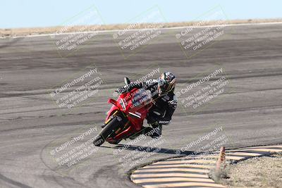 media/Jan-15-2026-Racers Edge (Thu) [[dfebeb70ab]]/3-B Group/Session 2 (Bowl Exit)/